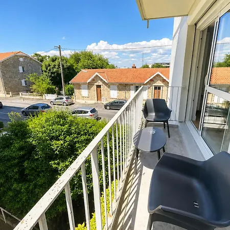 Le Rempart - Parking & Balcon Apartment *